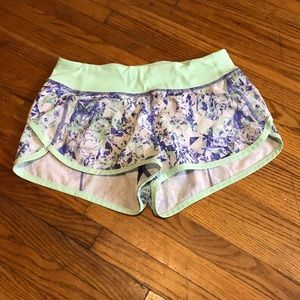 🍋 ivivva running shorts